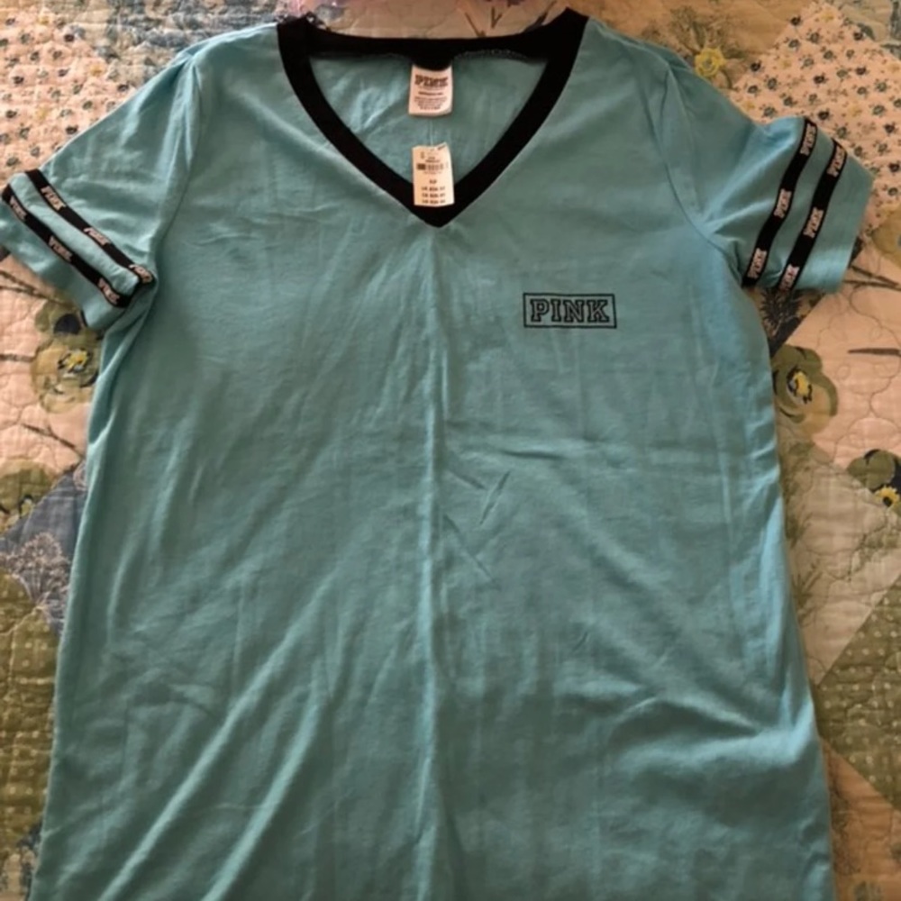 Pink short sleeve tee